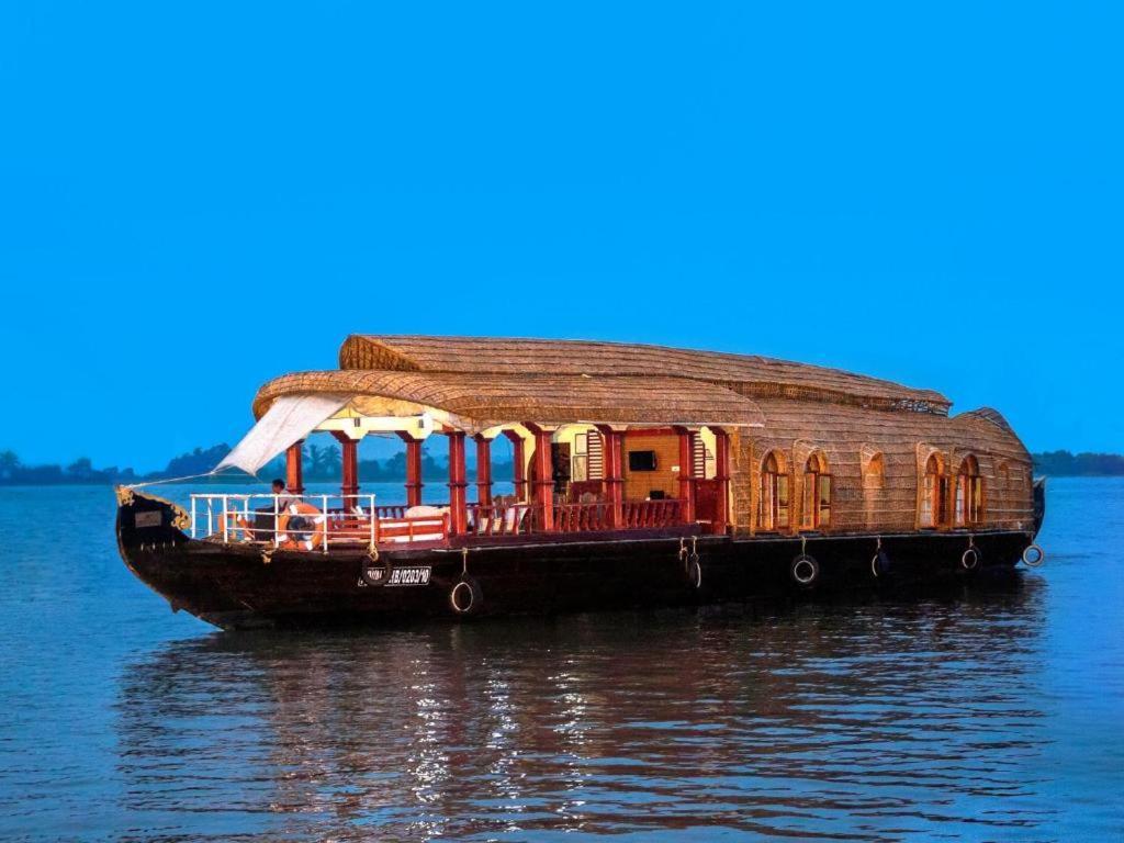 Hotel Aqua Castle Houseboat - By Aqua Jumbo Houseboats Alappuzha Exteriér fotografie