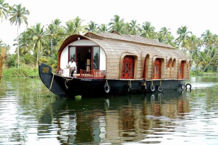 Hotel Aqua Castle Houseboat - By Aqua Jumbo Houseboats Alappuzha Exteriér fotografie