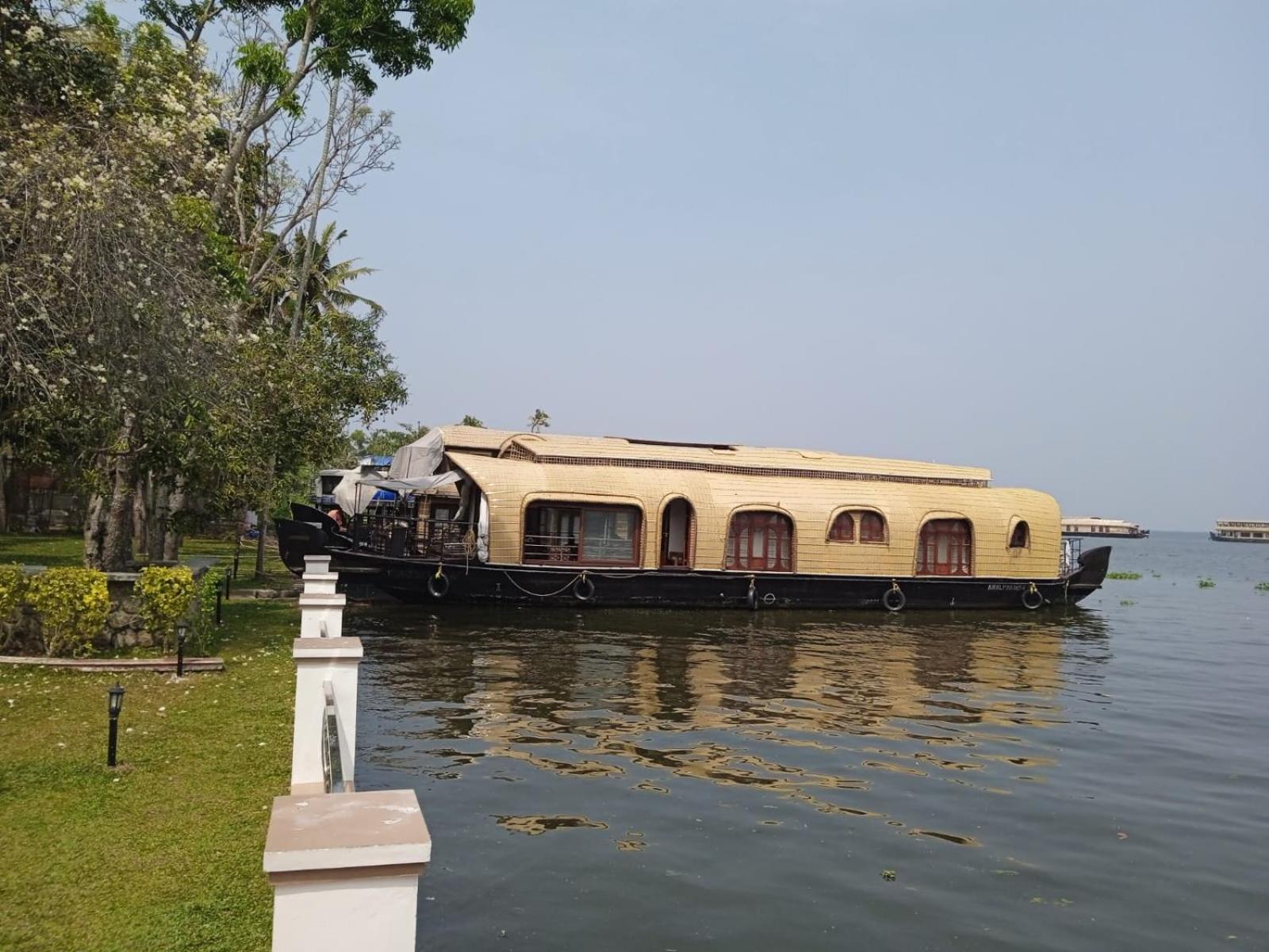 Hotel Aqua Castle Houseboat - By Aqua Jumbo Houseboats Alappuzha Exteriér fotografie