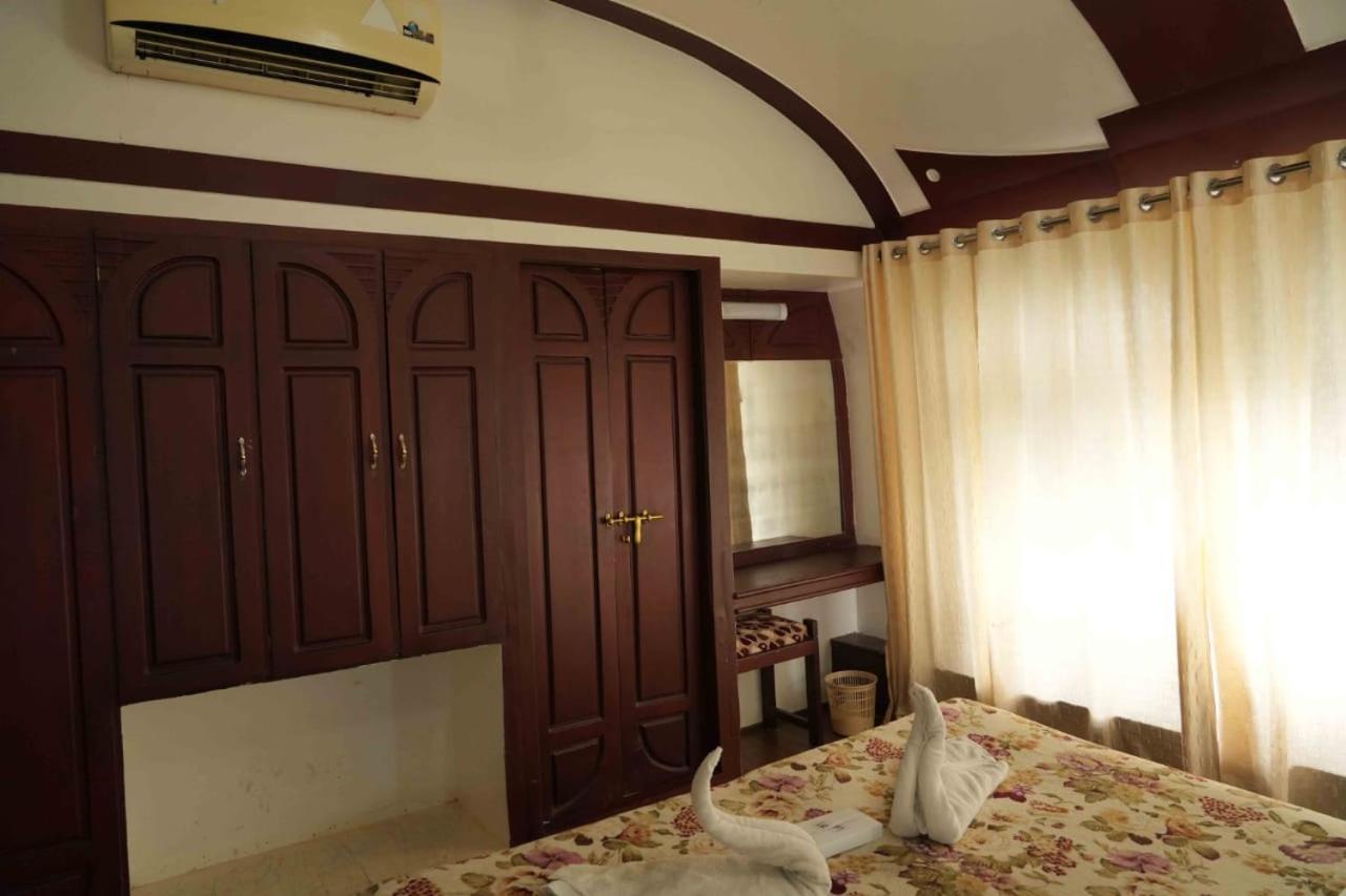 Hotel Aqua Castle Houseboat - By Aqua Jumbo Houseboats Alappuzha Exteriér fotografie