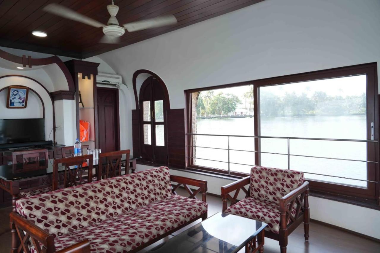 Hotel Aqua Castle Houseboat - By Aqua Jumbo Houseboats Alappuzha Exteriér fotografie
